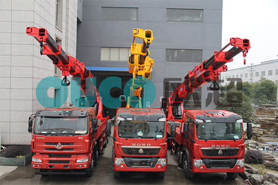 小型随车吊 灵活高效的物流装卸解决方案