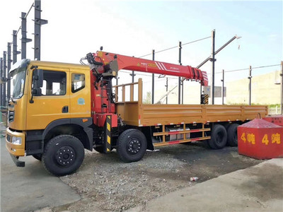 徐工12吨后八轮平板随车吊供货商选择指南